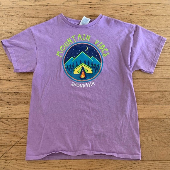 Snow basin Ski Resort Utah Mountain Vibes Camping T-shirt - Picture 1 of 4